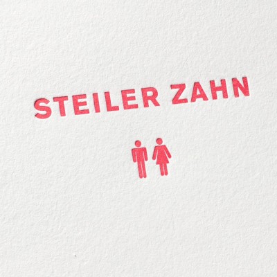 paul-dieter-letterpress_grusskarten_klappkarten_GK00019_steiler-zahn_mann_frau_liebe_zoom